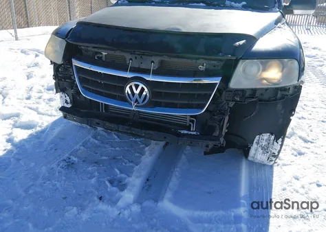 2005 Volkswagen Touareg V6 z USA, uszkodzony, nr VIN WVGZG77L45D026902